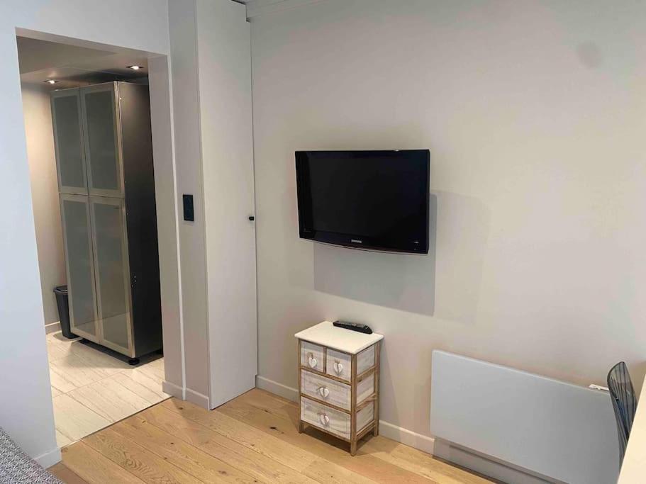 Studio Equipe En Rez De Jardin Villeurbanne Exteriör bild